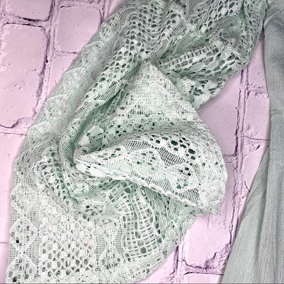 Lace shift tunic dress - Picture 2 of 6